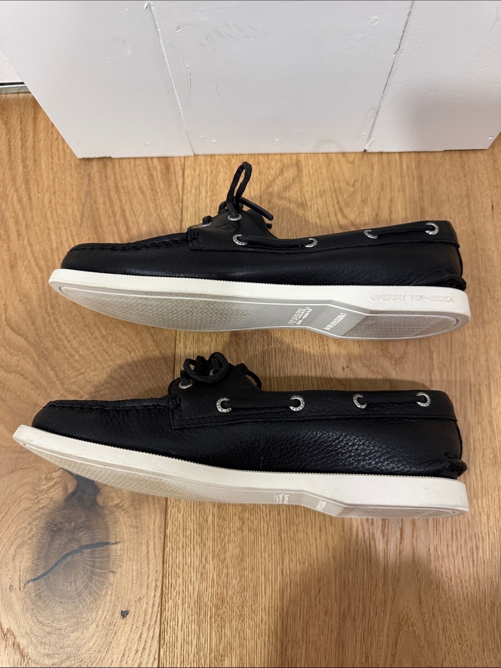 Sperry Black and White Women's Moccasin Boat Shoes - Picture 5 of 10
